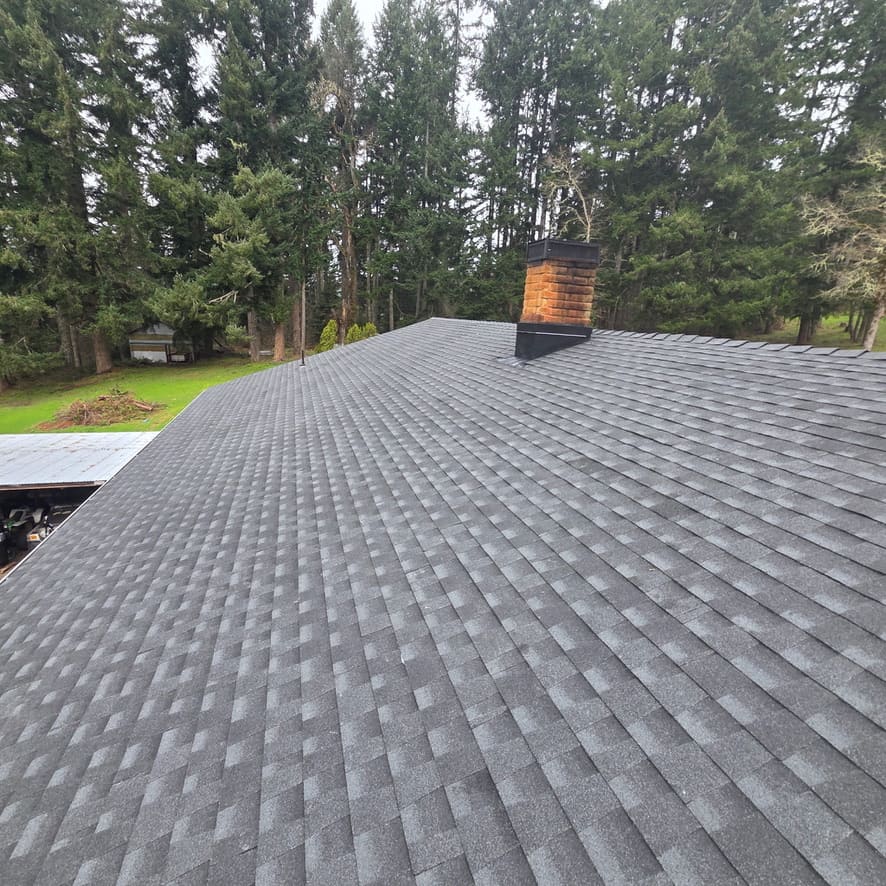 Roof replacement in Ashland, OR by HOMEMASTERS